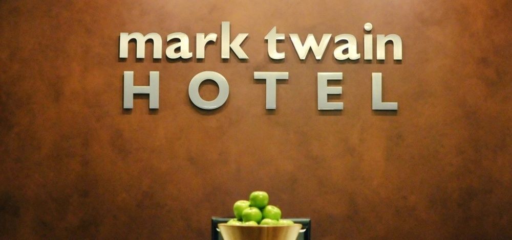 Mark Twain Hotel Peoria Extérieur photo